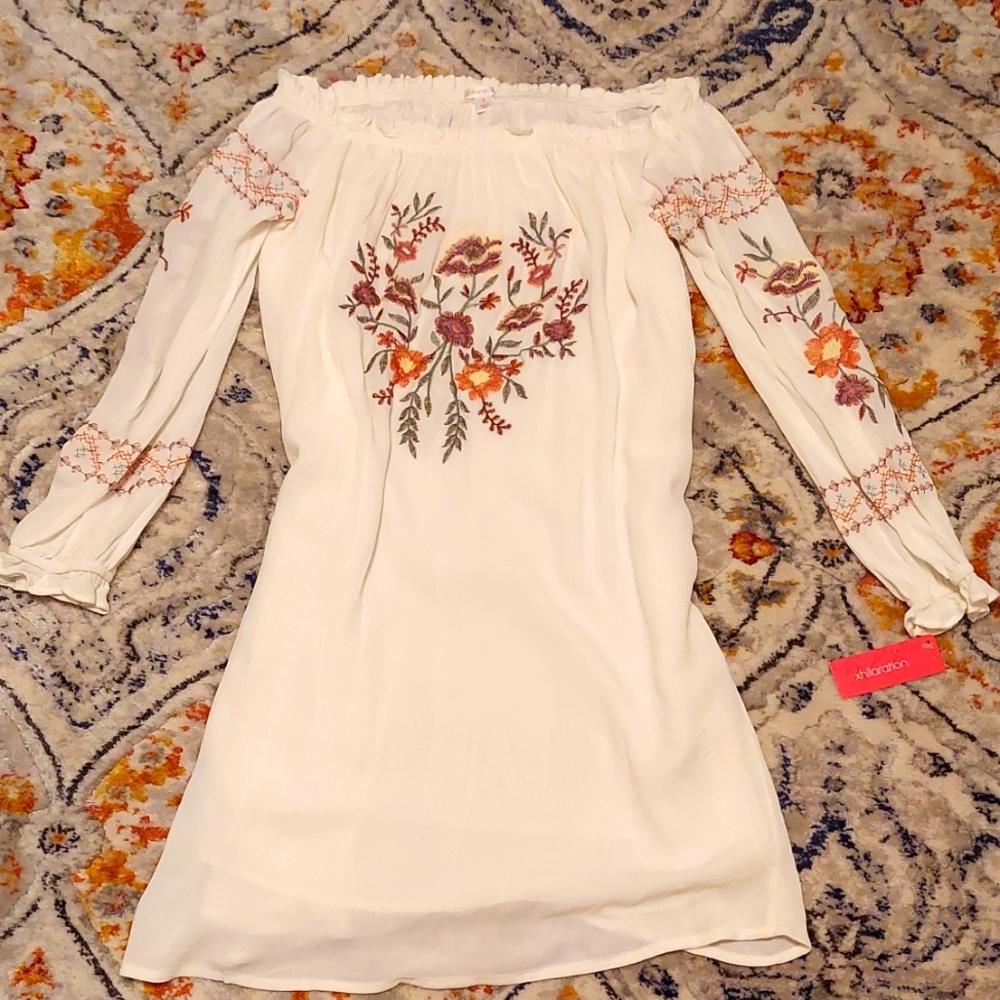 Xhilaration Small Embroidered White Floral Dress